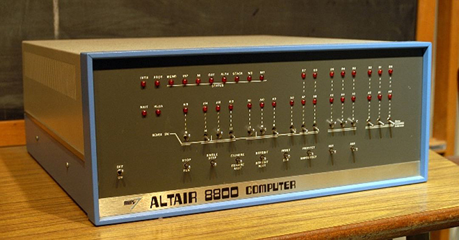 Дербес Компьютер Altair 8000